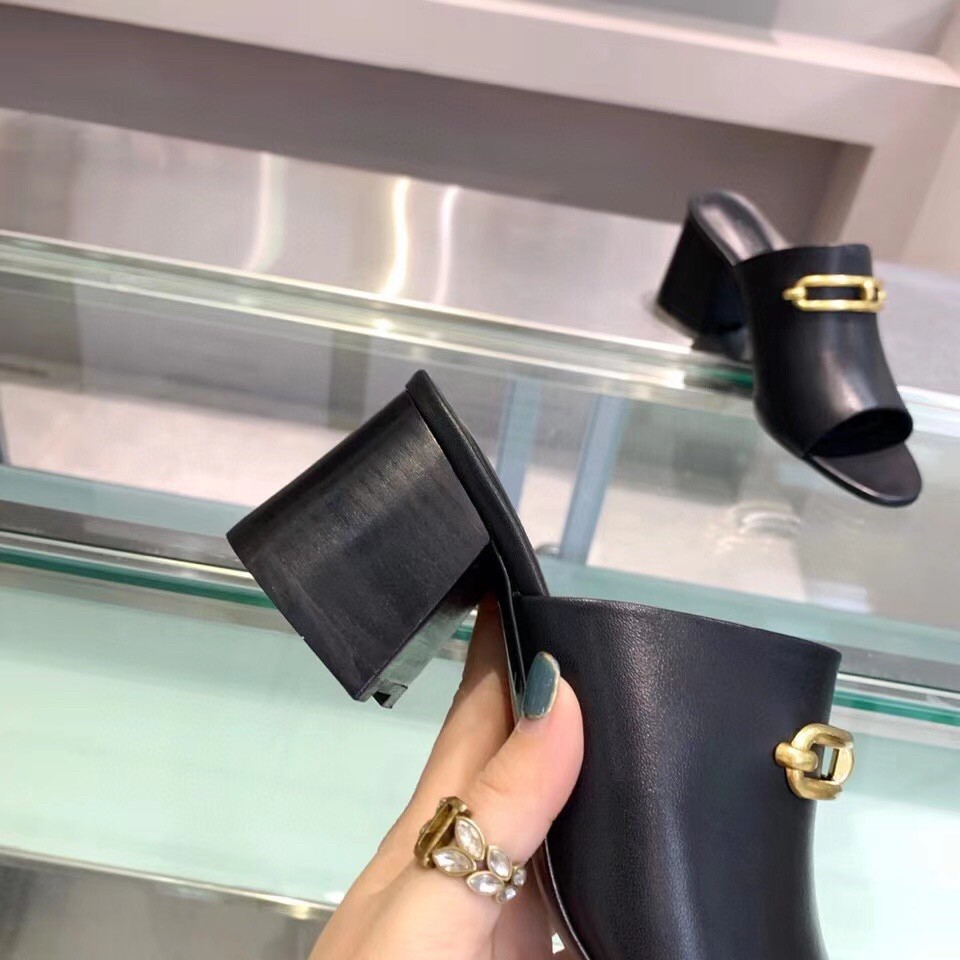 Replica Hermes Camilla Mules 60MM In Black Calfskin 109