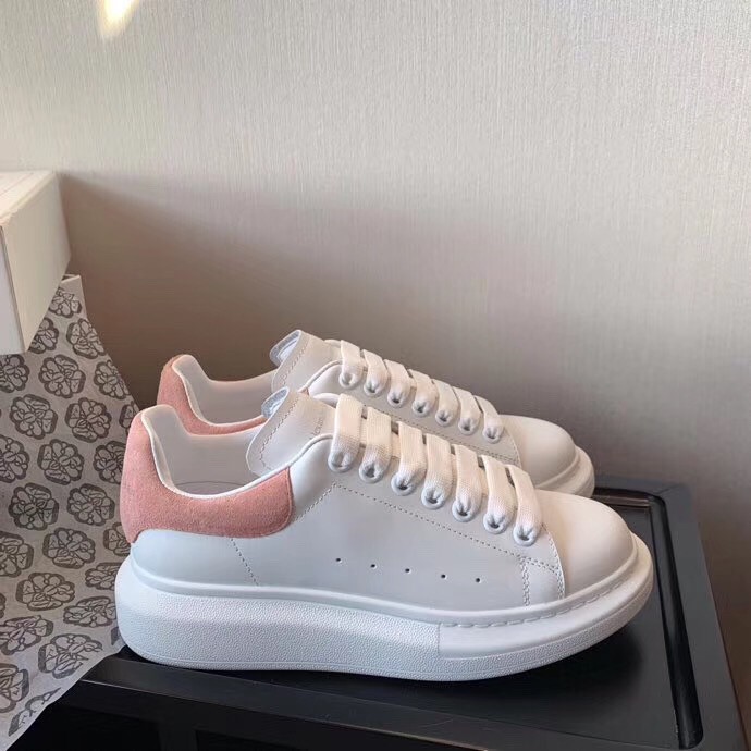 Replica Alexander McQueen Women’s Oversized Sneakers With Pink Suede Heel 108