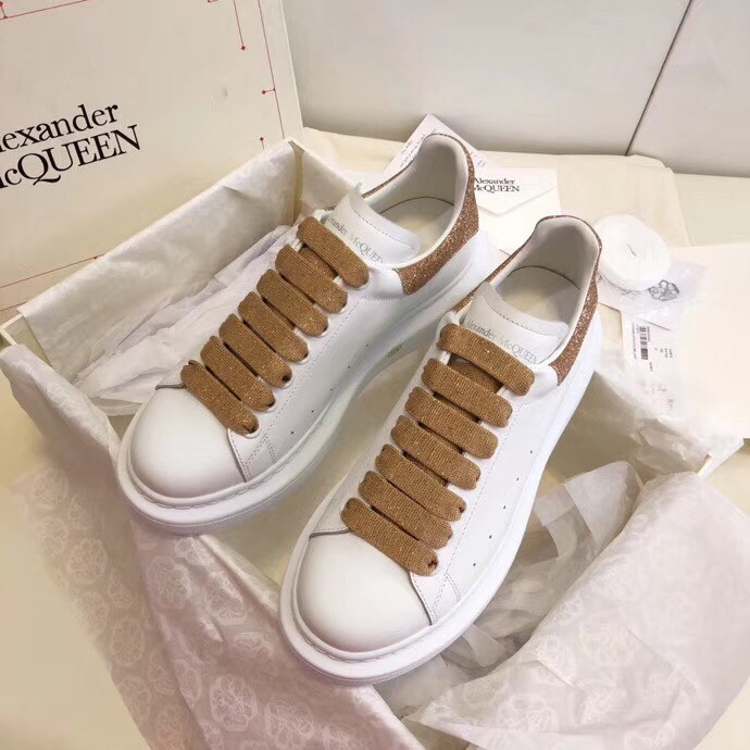 Replica Alexander McQueen Women’s Oversized Sneakers With Gold Glitter Heel 109