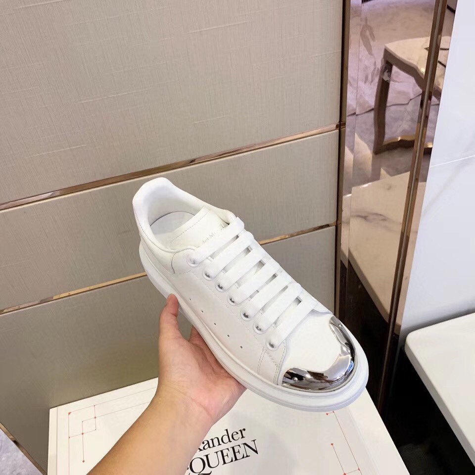 Replica Alexander McQueen Women’s White Oversized Sneakers With Metal Toe 110