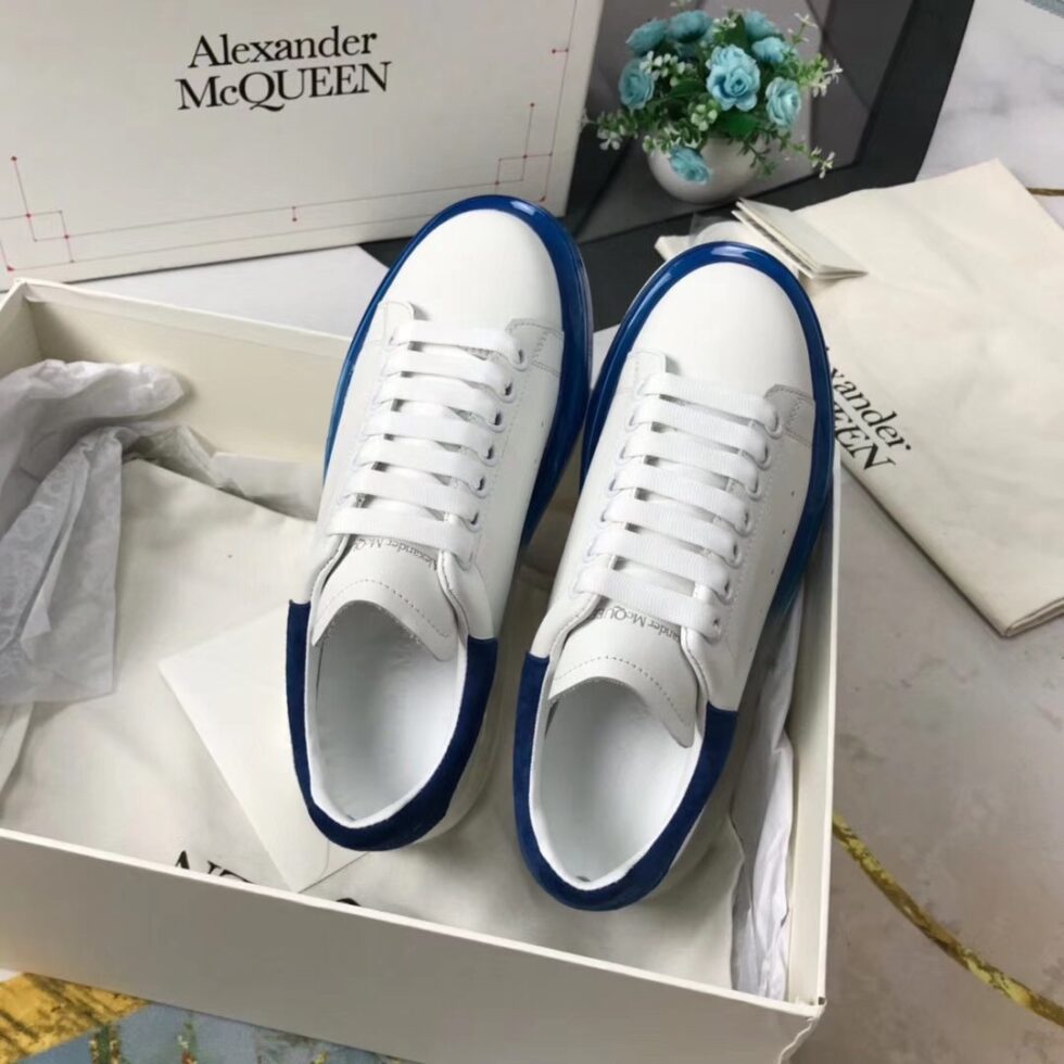 Replica Alexander McQueen Women’s Oversized Sneakers With Blue Transparent Sole 107