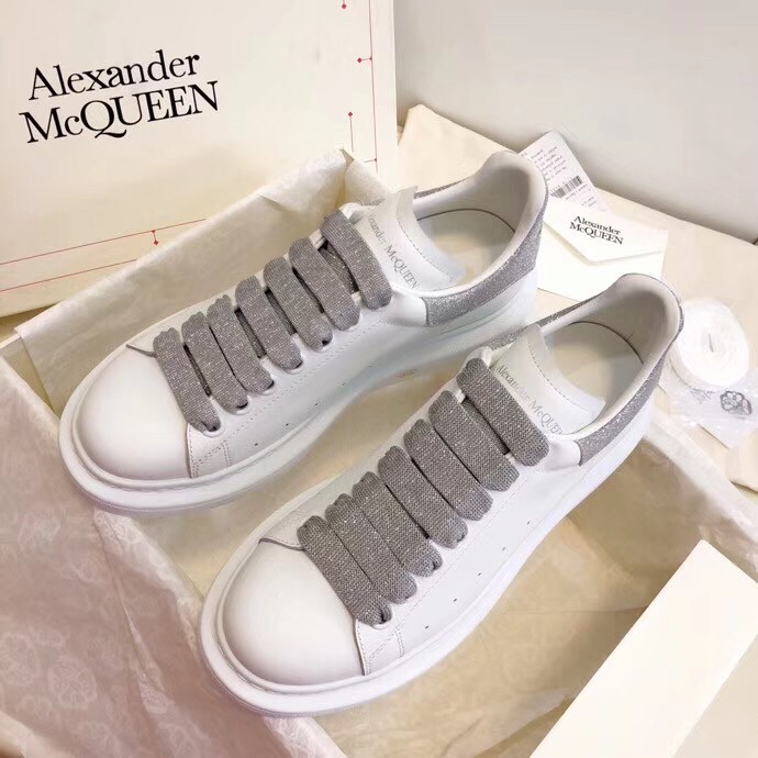 Replica Alexander McQueen Women’s Oversized Sneakers With Silver Glitter Heel 108