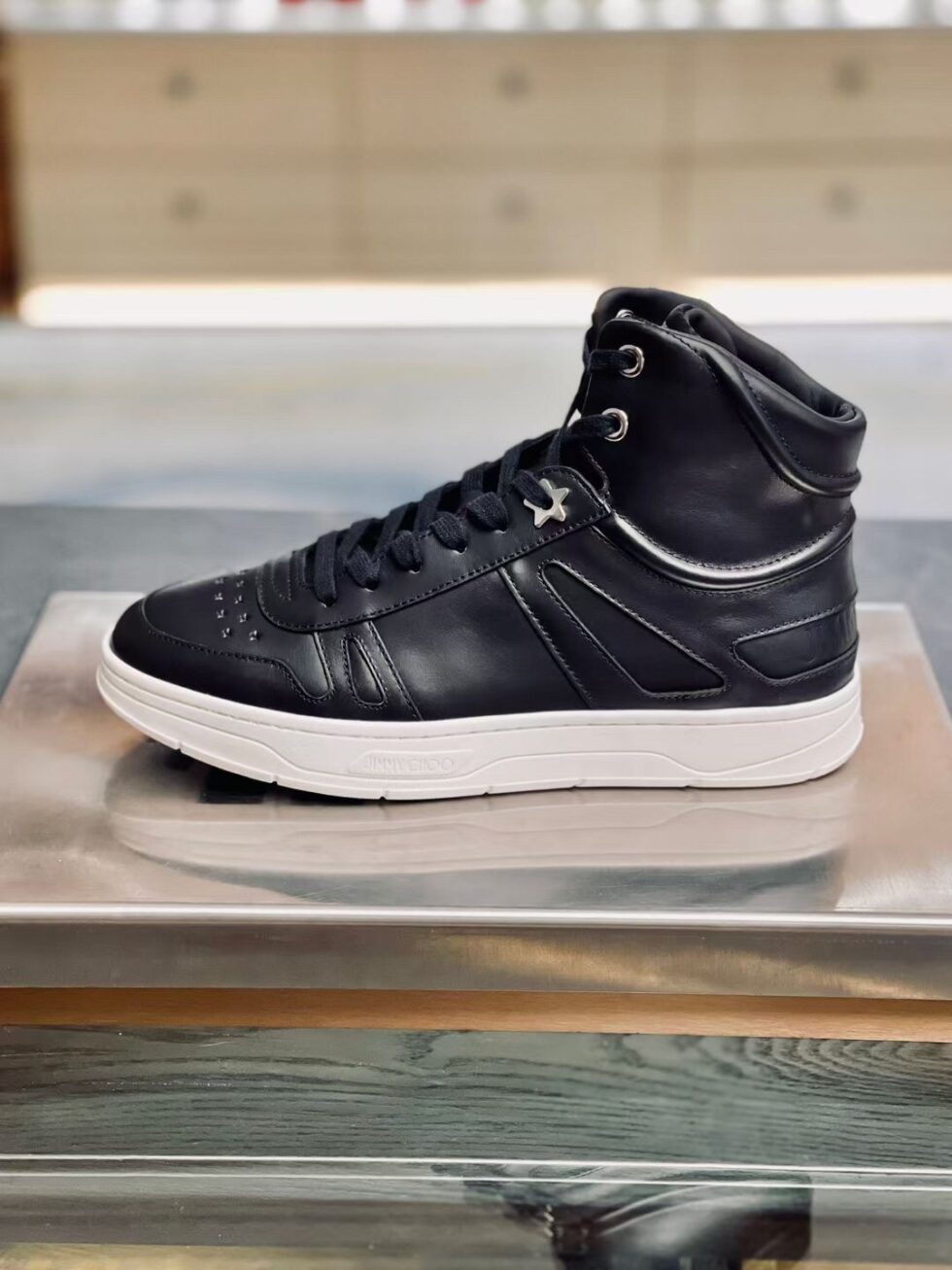 Replica Jimmy Choo Men’s Hawaii High-top Sneaker In Black Leather 105