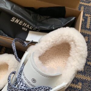 Replica Golden Goose Women’s Super-Star Shearling Sneakers with Leopard Laces 2