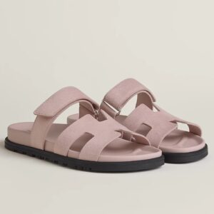 Replica Hermes Women’s Chypre Sandals In Pink Suede Calfskin