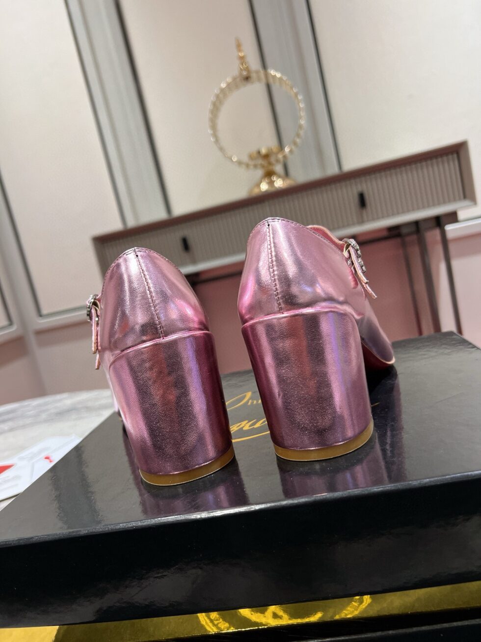 Replica Christian Louboutin Miss Jane Pumps 55mm In Pink Iridescent Leather 106