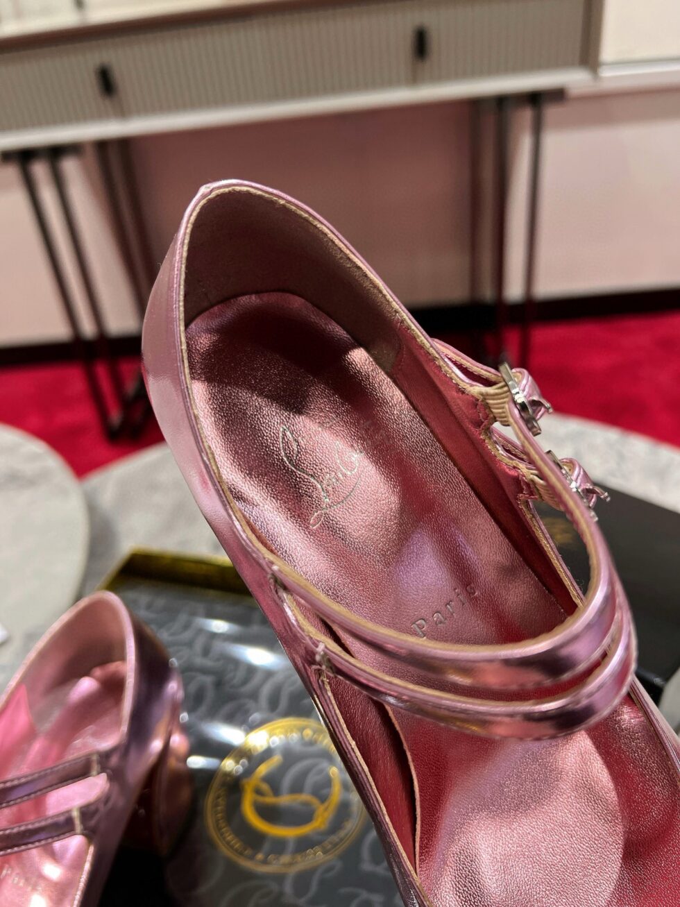 Replica Christian Louboutin Miss Jane Pumps 55mm In Pink Iridescent Leather 111