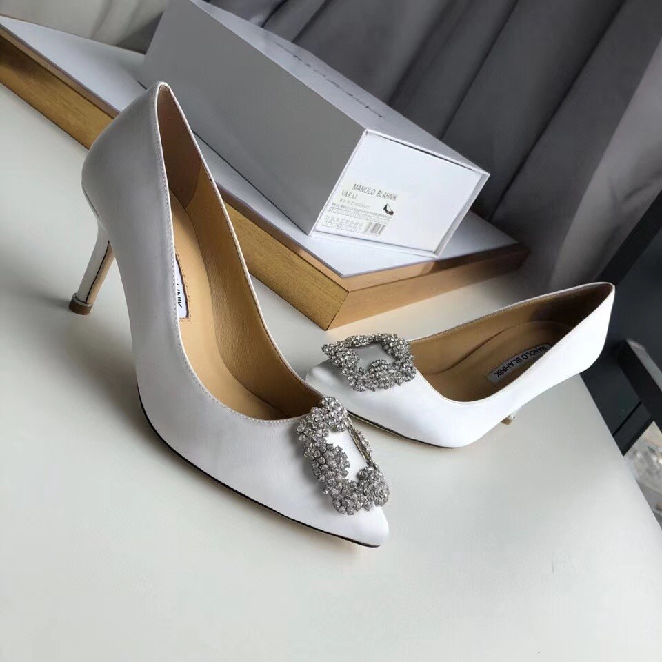 Replica Manolo Blahnik Hangisi 70 Pumps In White Satin 108