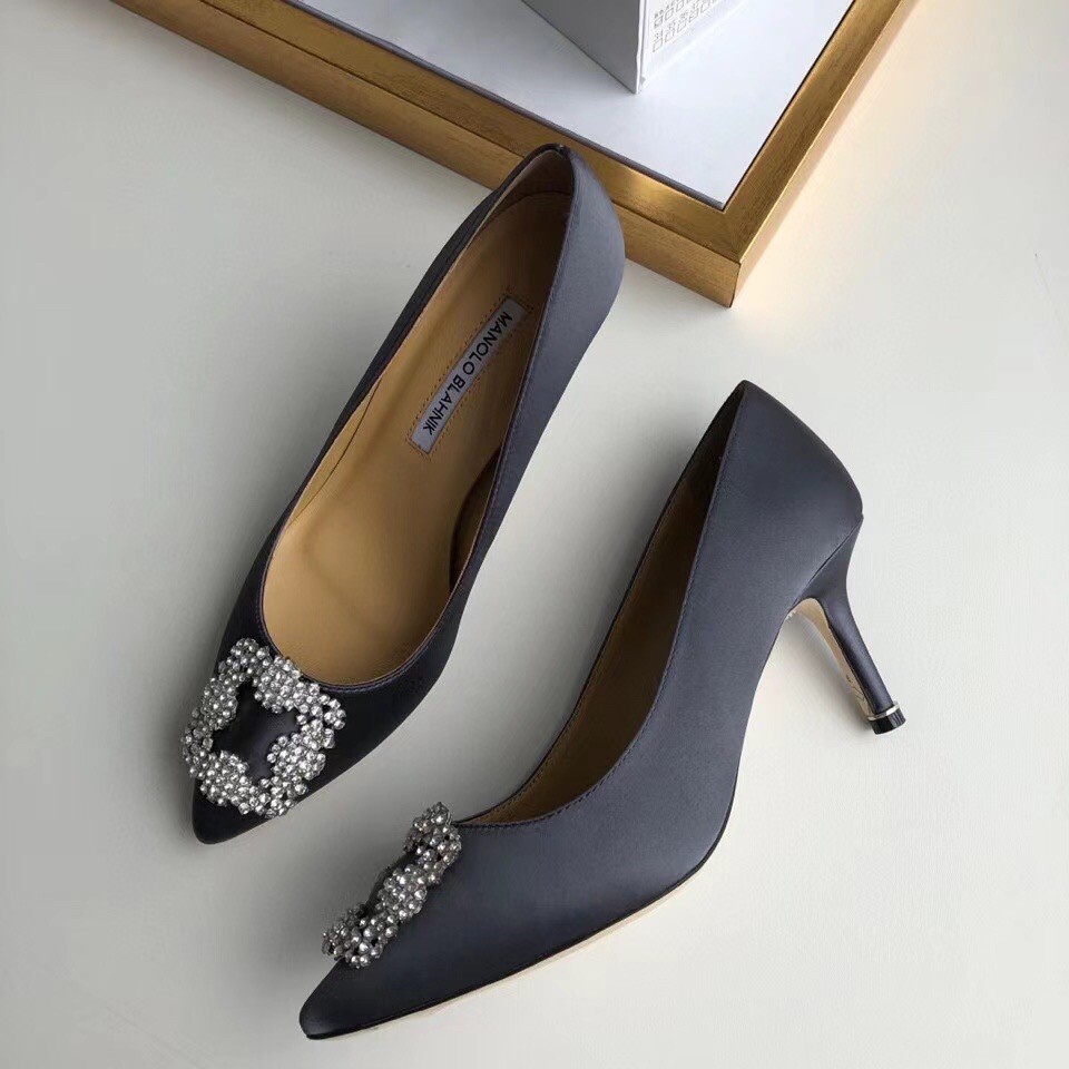 Replica Manolo Blahnik Hangisi 70 Pumps In Grey Satin 106