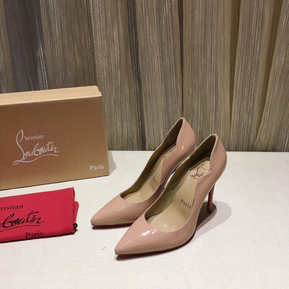 Replica Christian Louboutin Nude Patent Hot Chick 100mm Pumps 109