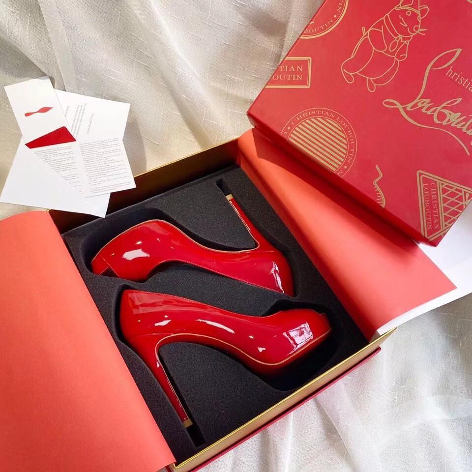 Replica Christian Louboutin Red Patent New Very Prive 100mm Pumps 108