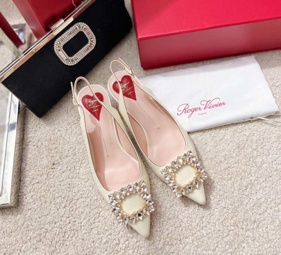 Replica Roger Vivier Virgule Strass Buckle Slingback Pumps in White Patent Leather 112