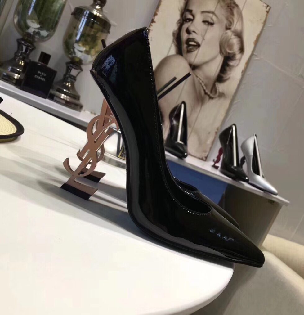 Replica Saint Laurent Opyum 110 Pumps In Patent Leather with Gold Heel 111