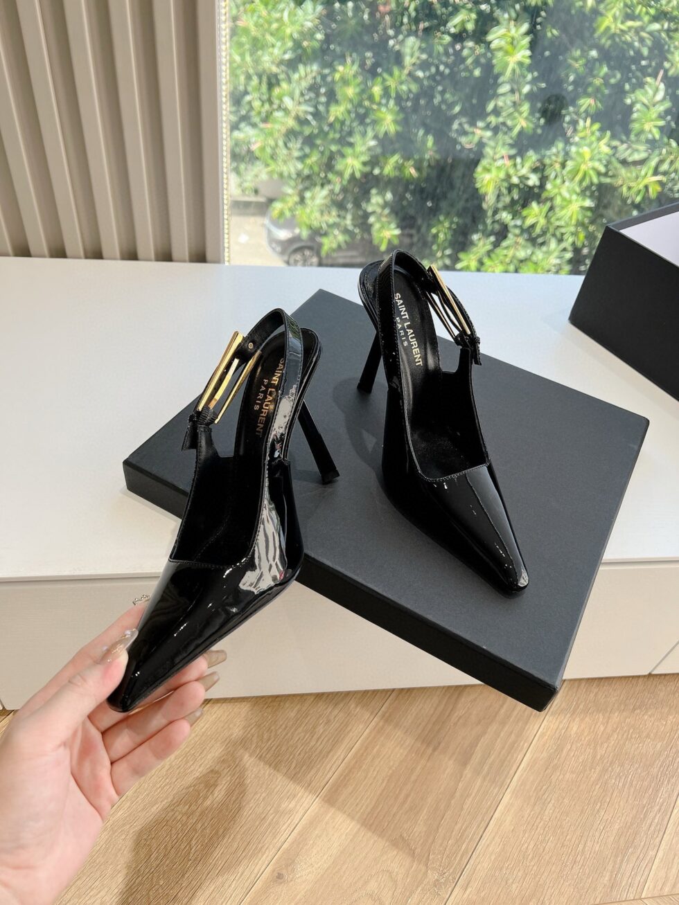 Replica Saint Laurent Lee Slingback Pumps in Black Patent Leather 108