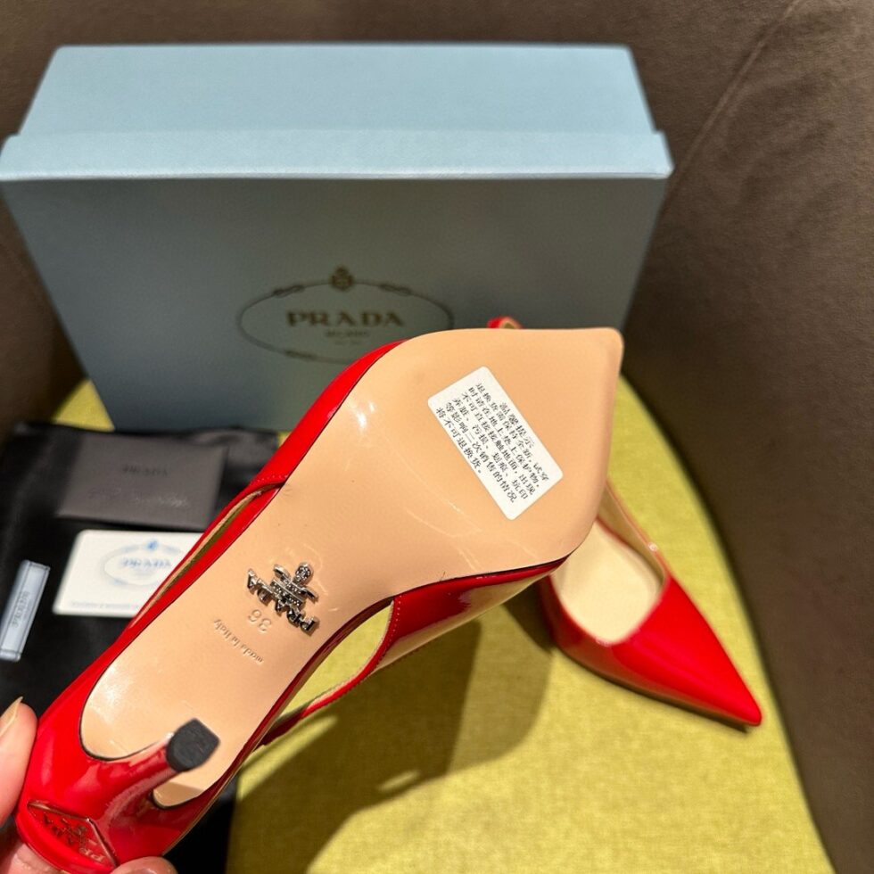 Replica Prada Slingbacks Pumps 95mm In Red Patent Leather 108