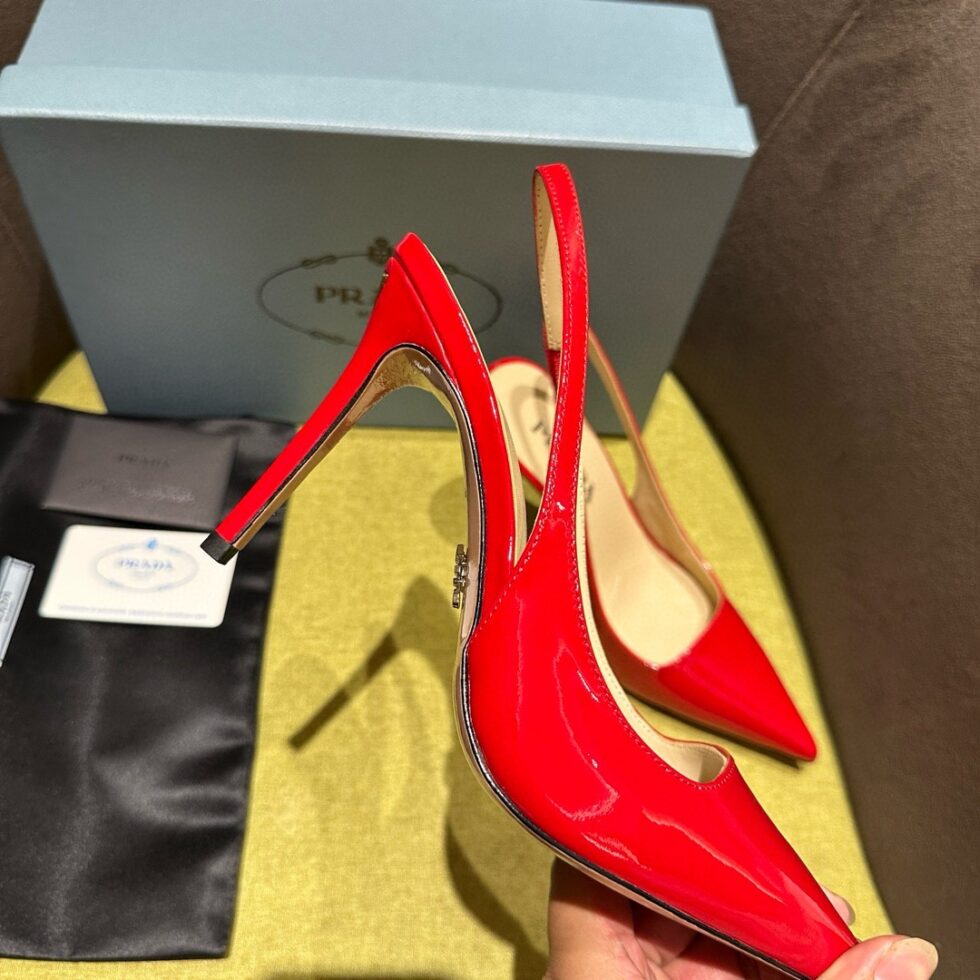 Replica Prada Slingbacks Pumps 95mm In Red Patent Leather 109