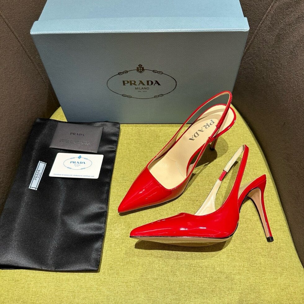 Replica Prada Slingbacks Pumps 95mm In Red Patent Leather 111