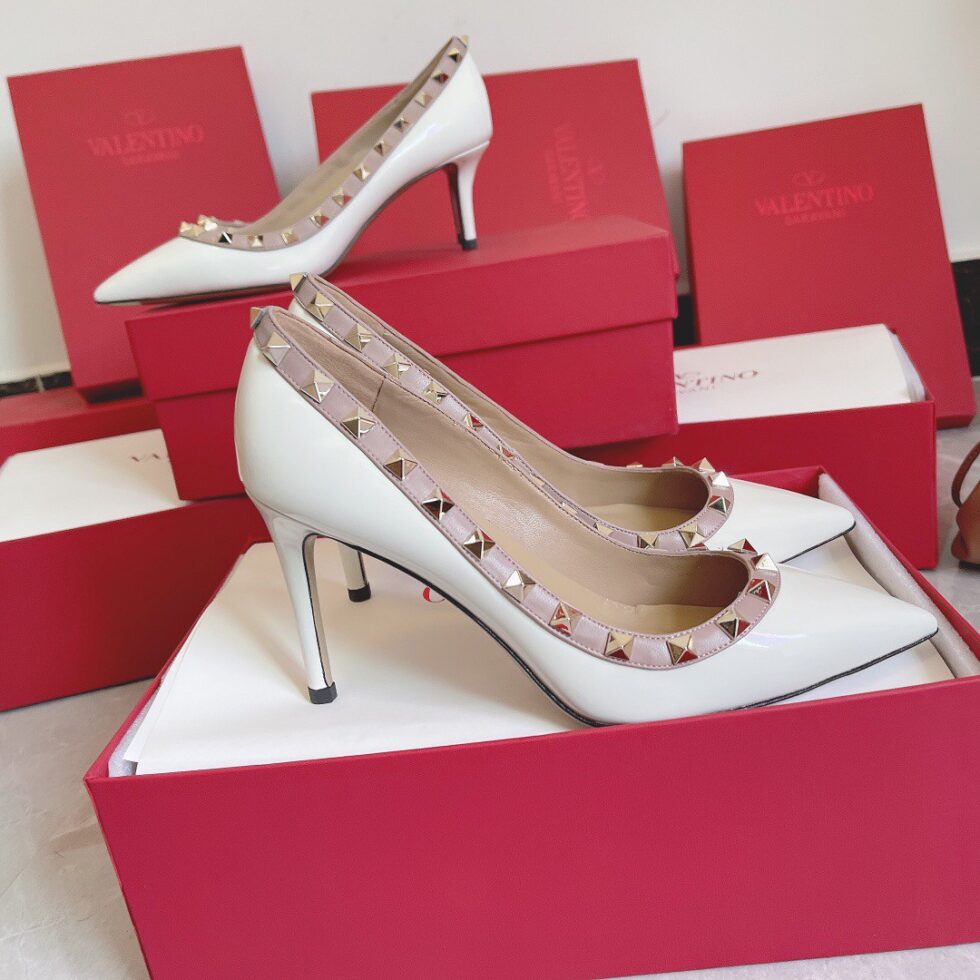 Replica Valentino Rockstud Pumps 100mm In White Patent Leather 107