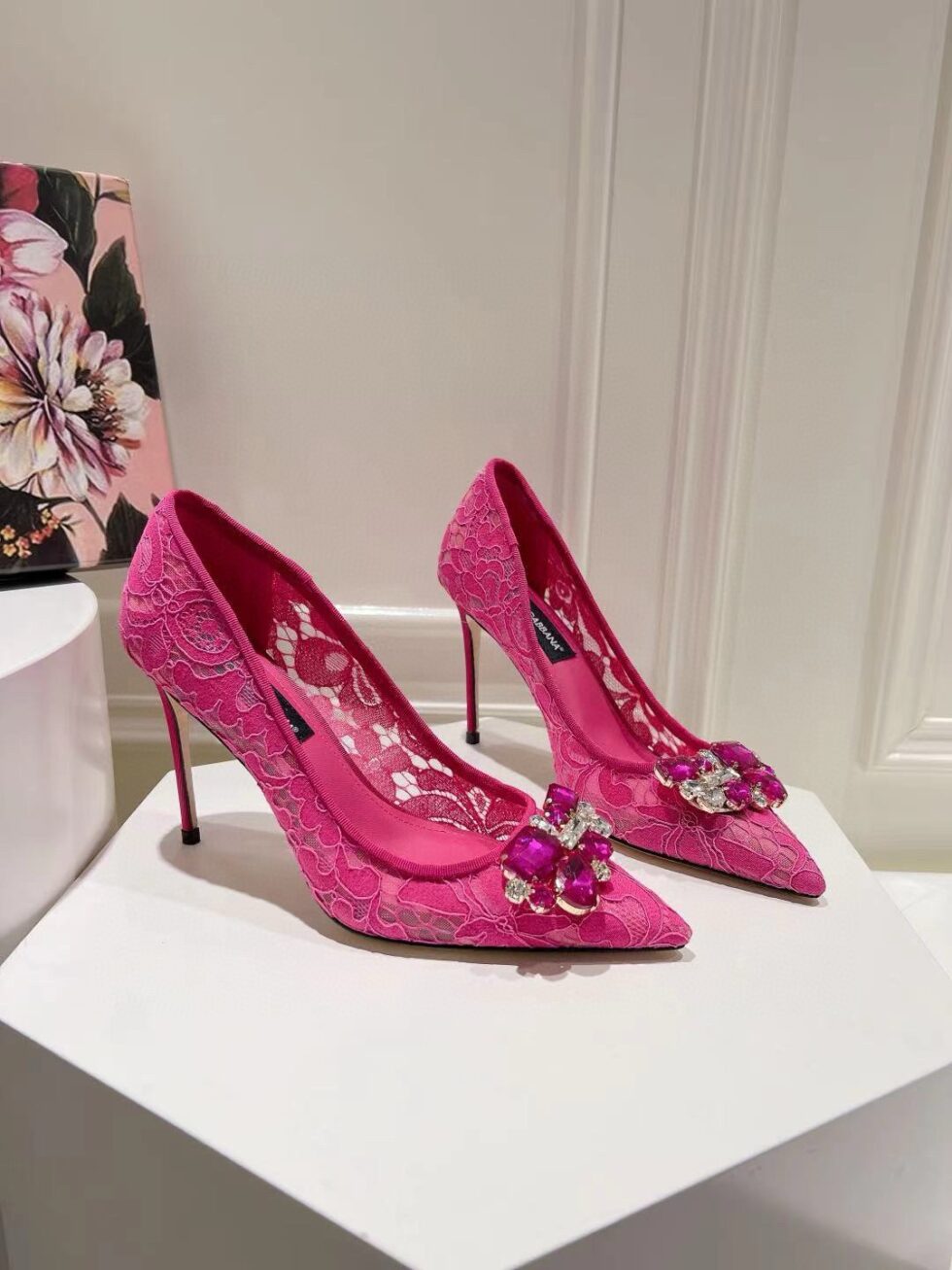 Replica Dolce & Gabbana Rainbow Pumps 105mm in Fuchsia Lace 110