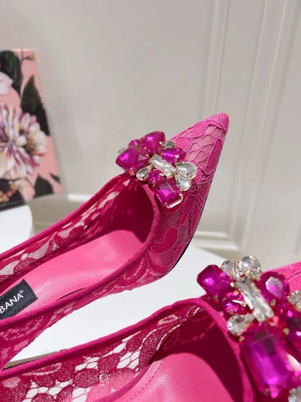 Replica Dolce & Gabbana Rainbow Pumps 105mm in Fuchsia Lace 111