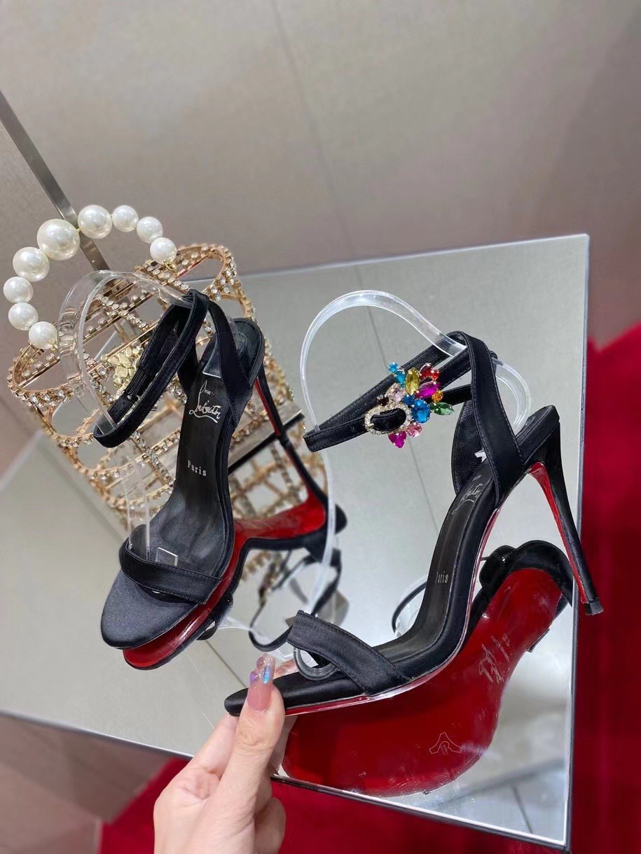 Replica Christian Louboutin Goldie Joli 100mm Sandals In Black Satin 111