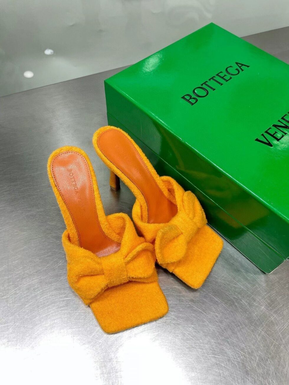 Replica Bottega Veneta Stretch Sandals In Orange Stretch 108