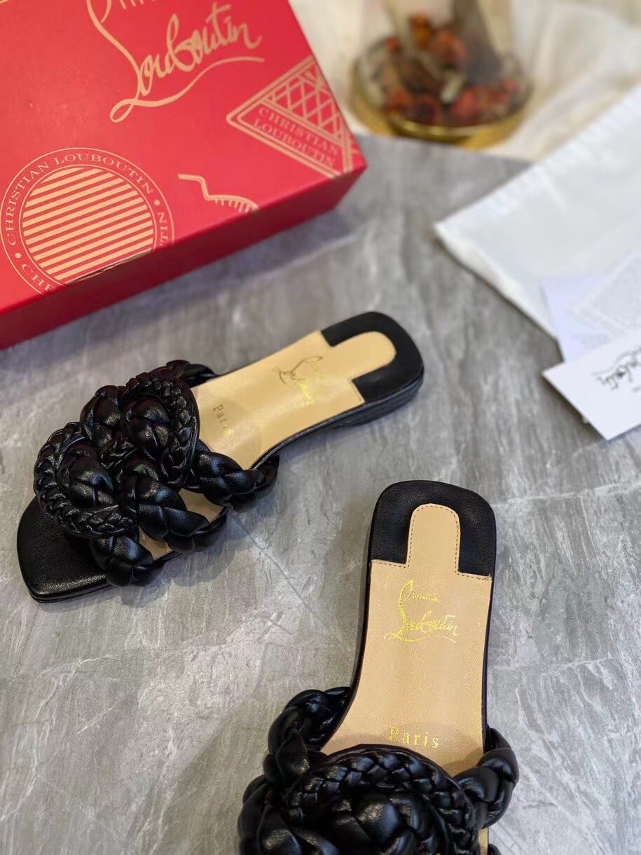 Replica Christian Louboutin Marmela Flat Sandals In Black Lambskin 111