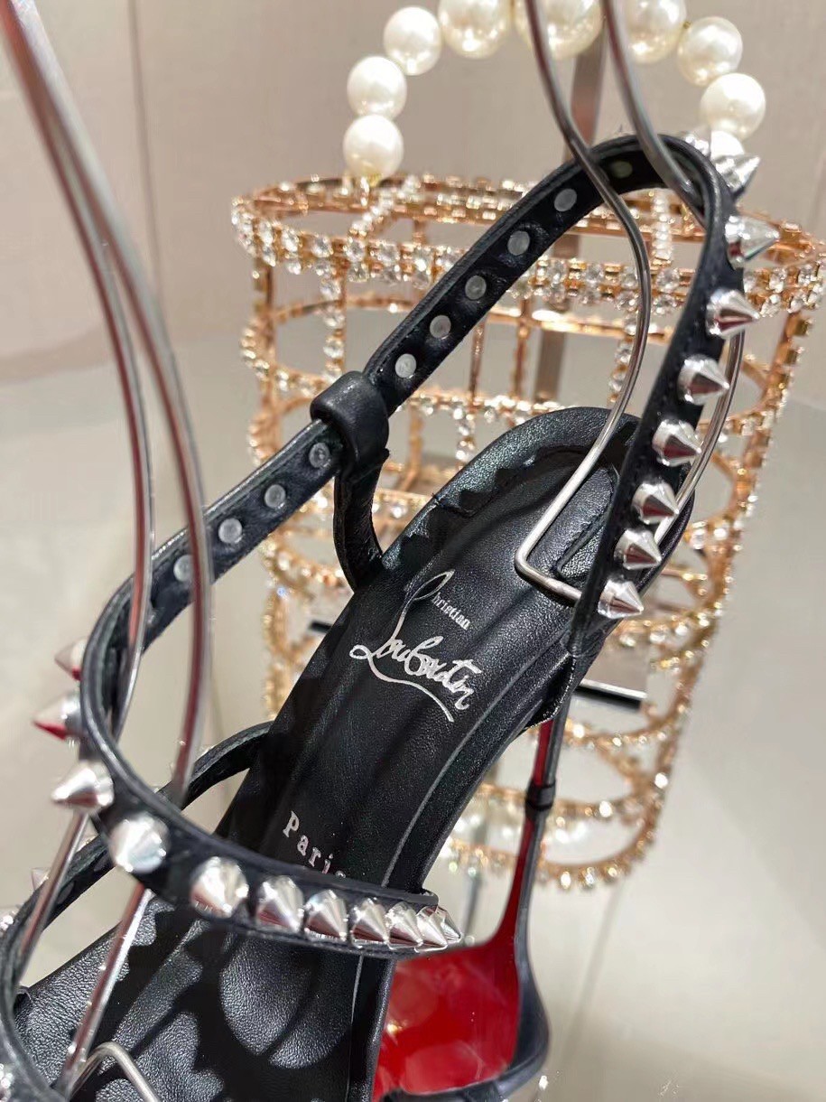 Replica Christian Louboutin Spikita Strap 100mm Sandals In Black  Leather 109