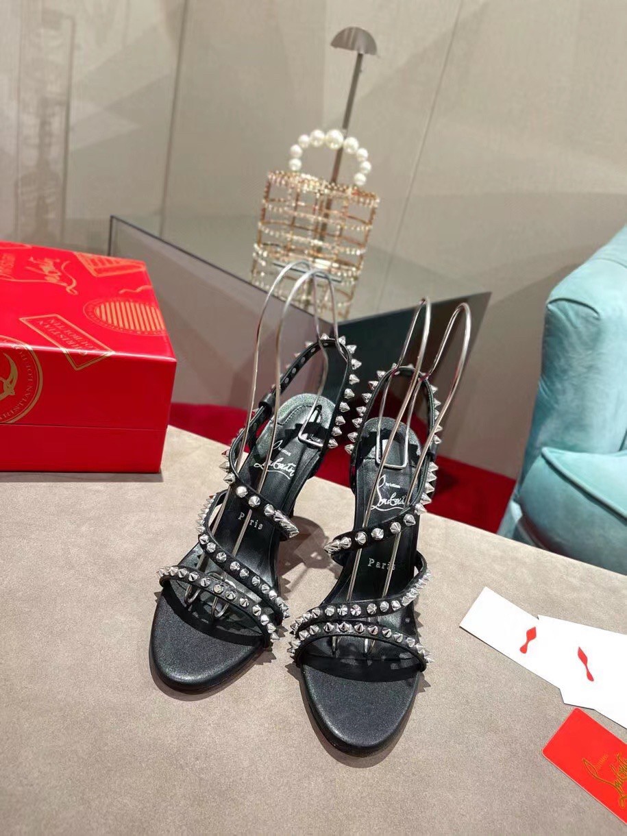 Replica Christian Louboutin Spikita Strap 100mm Sandals In Black  Leather 110