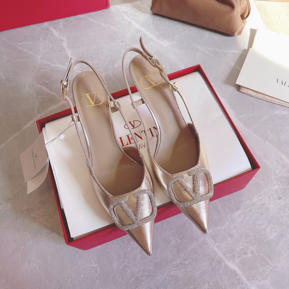 Replica Valentino Vlogo Slingback Pumps 80mm In Platinum Lambskin 108