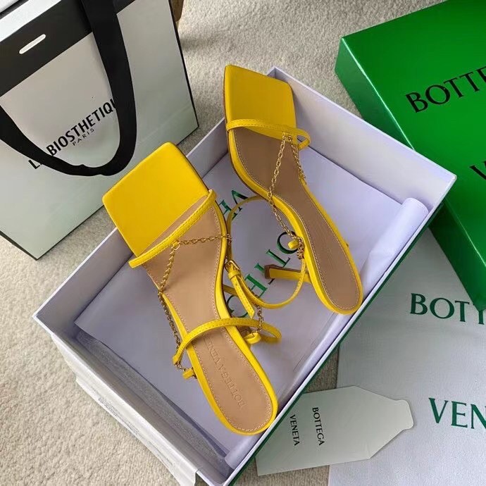 Replica Bottega Veneta Stretch Chain Sandals In Yellow Lambskin 110