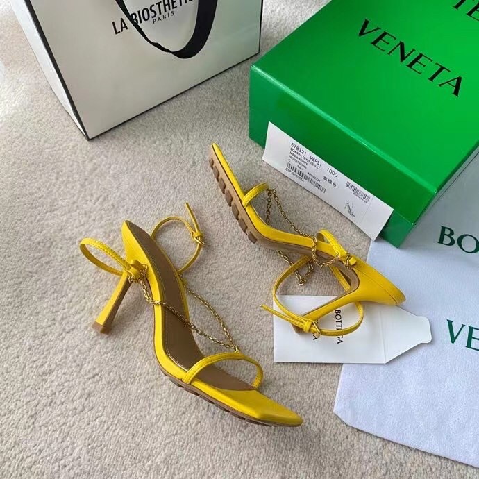 Replica Bottega Veneta Stretch Chain Sandals In Yellow Lambskin 112