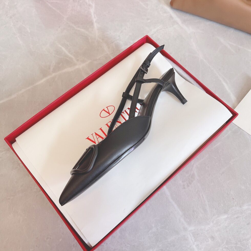 Replica Valentino Vlogo Slingback Pumps 40mm In Black Calfskin 106