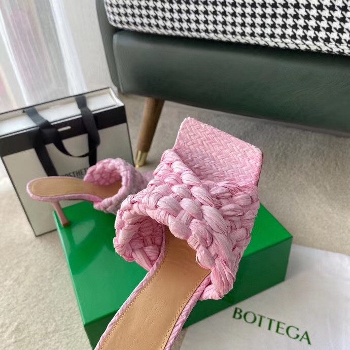 Replica Bottega Veneta Stretch Sandals In Pink Intrecciato Raffia 106