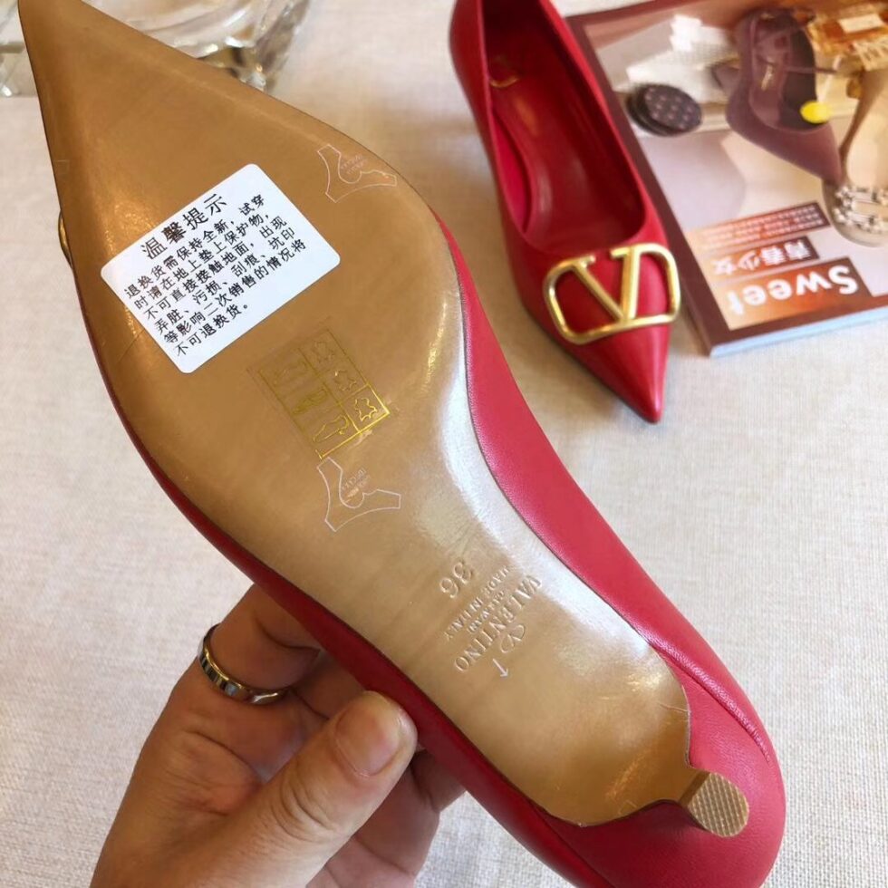 Replica Valentino Garavani Vlogo Pumps 45mm In Red Lambskin 108