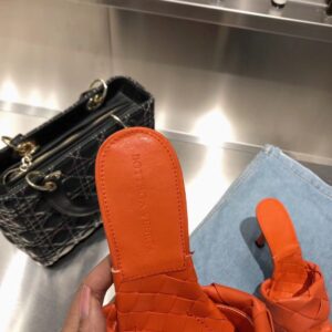 Replica Bottega Veneta Lido Sandals In Orange Intrecciato Leather 2