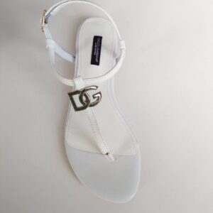 Replica Dolce & Gabbana DG Thong Sandals In White Patent Leather 2