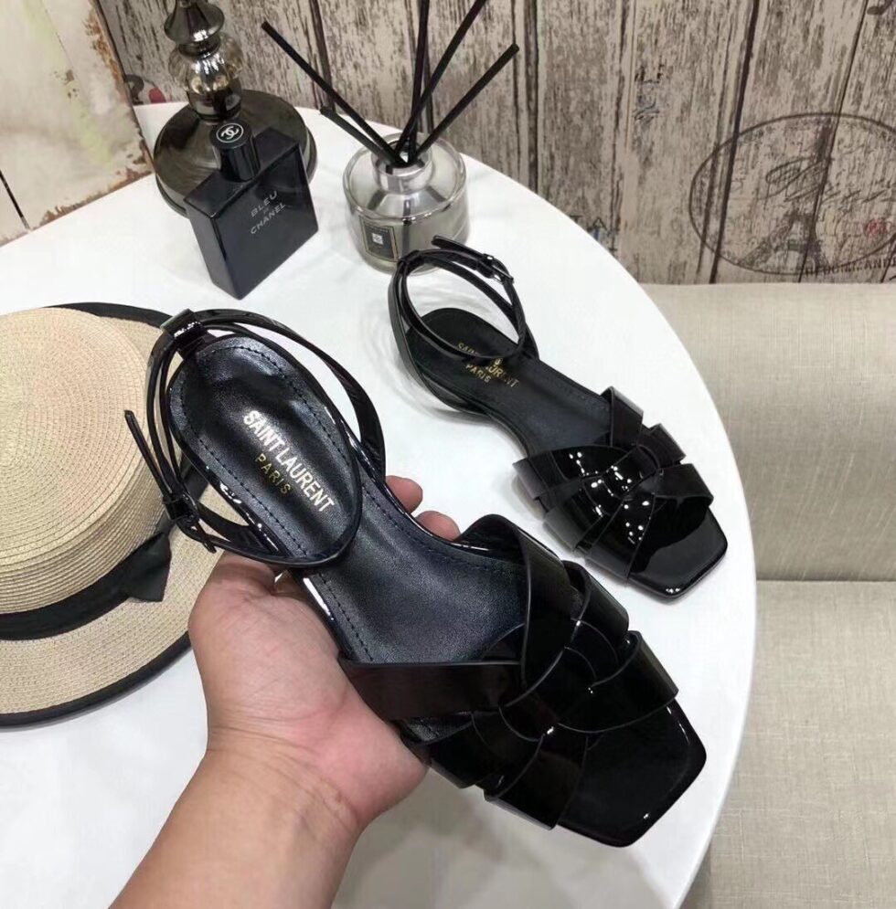 Replica Saint Laurent Tribute Flat Sandals In Black Patent Leather 105