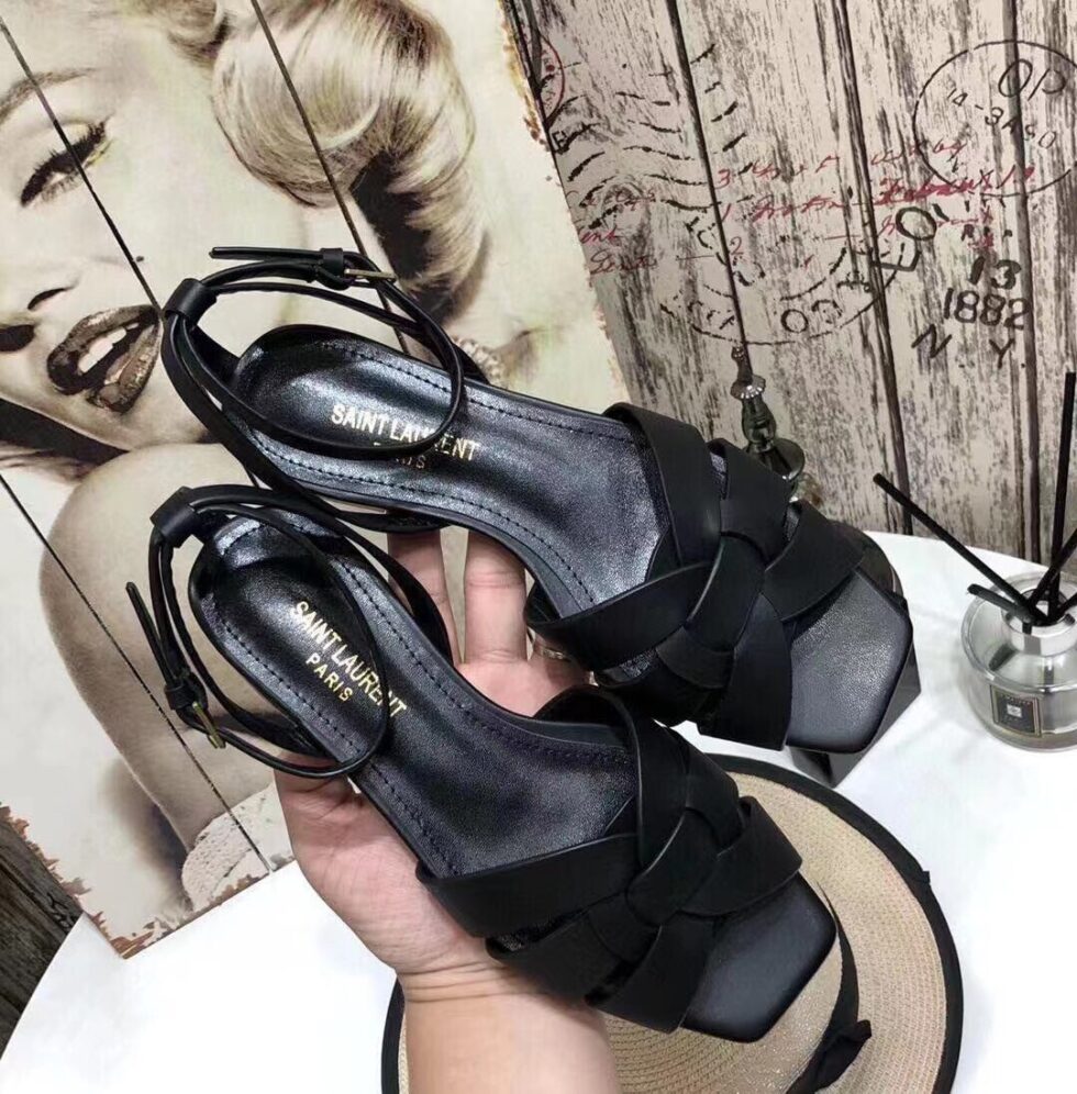 Replica Saint Laurent Tribute Flat Sandals In Black Calfskin 111