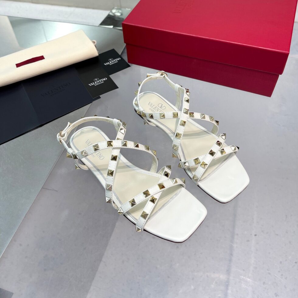 Replica Valentino Rockstud Flat Sandals with Straps in White Leather 106