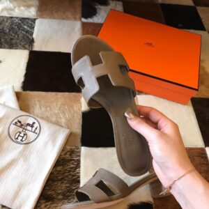 Replica Hermes Oasis Slide Sandals 50mm In Taupe Epsom Calfskin 2