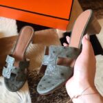 Replica Hermes Oasis Slide Sandals 50mm In Grey Ostrich Leather