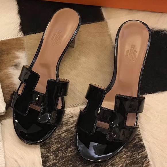 Replica Hermes Oasis Slide Sandals 50mm In Black Patent Calfskin 104