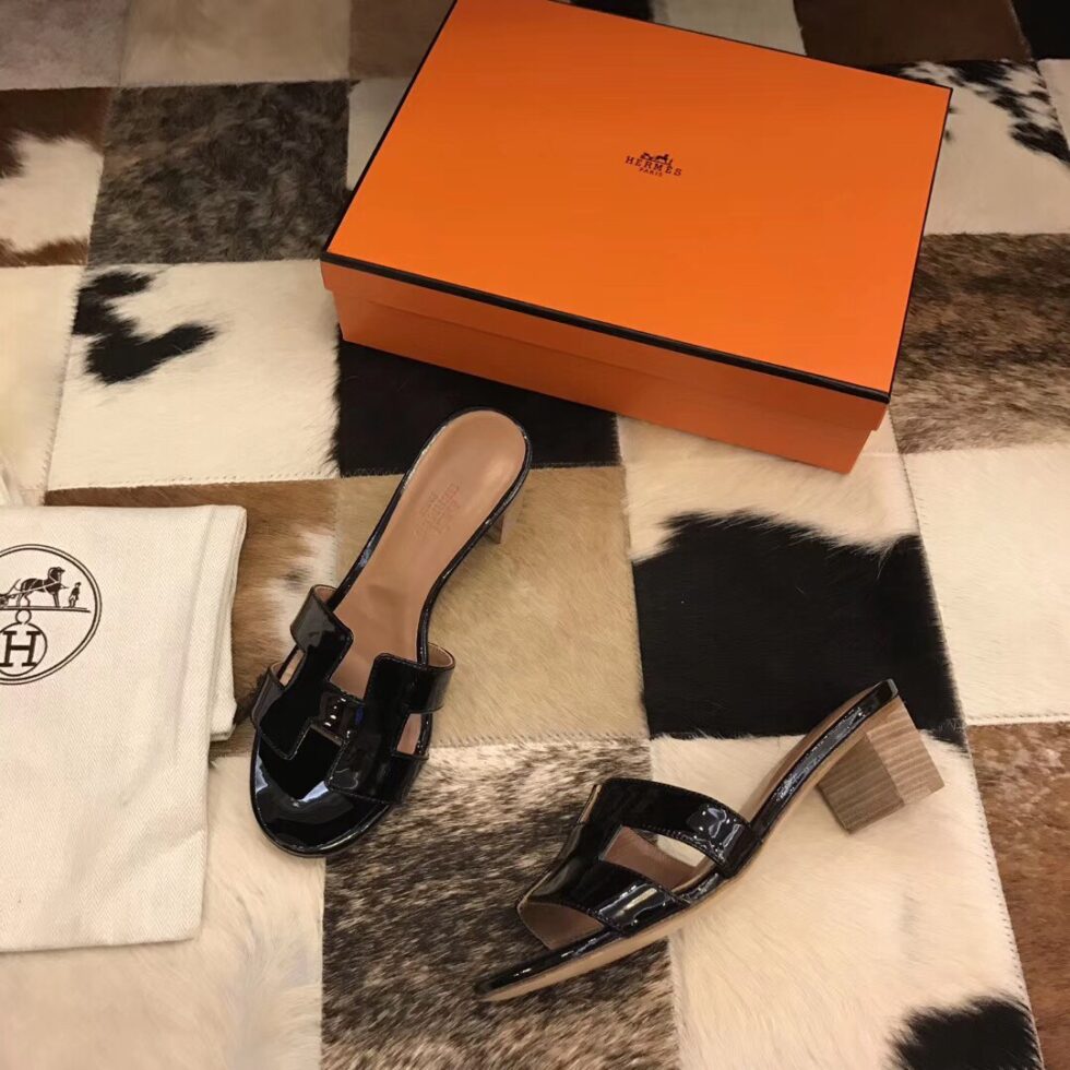 Replica Hermes Oasis Slide Sandals 50mm In Black Patent Calfskin 108