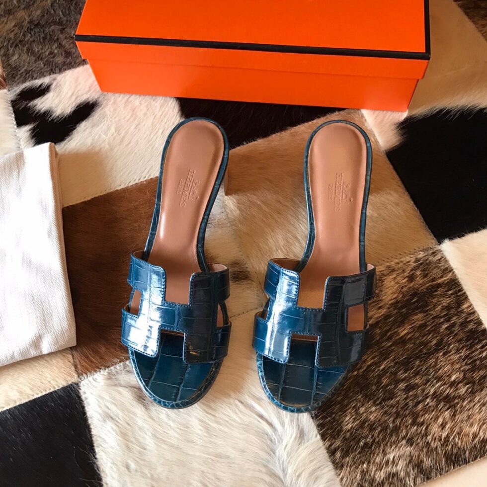 Replica Hermes Oasis Slide Sandals In Blue Niloticus Crocodile Shiny Skin 106