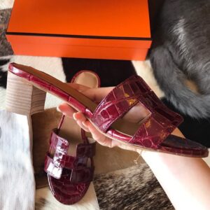 Replica Hermes Oasis Slide Sandals In Dard Red Niloticus Crocodile Shiny Skin 2