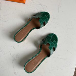 Replica Hermes Oasis Slide Sandals In Green Niloticus Crocodile Shiny Skin 2