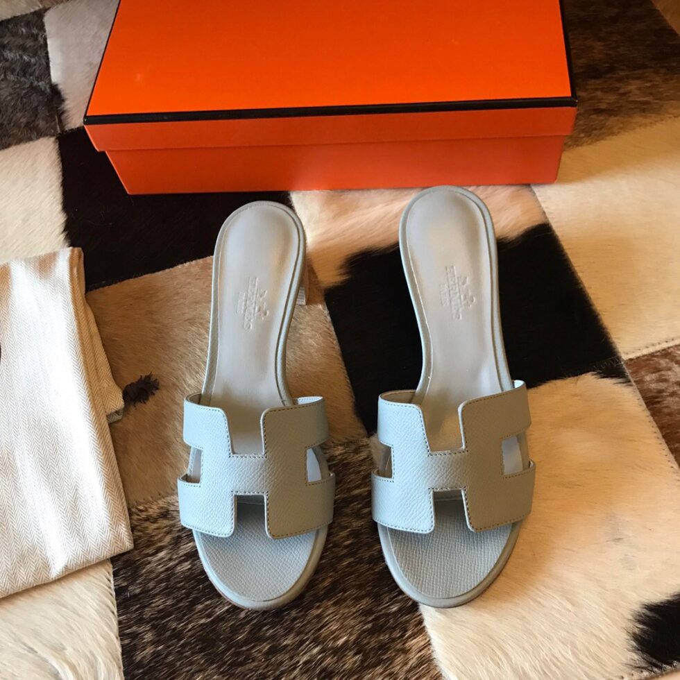 Replica Hermes Oasis Slide Sandals 50mm In Ciel Epsom Calfskin 105