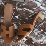 Replica Hermes Oasis Slide Sandals 50mm In Gold Epsom Calfskin