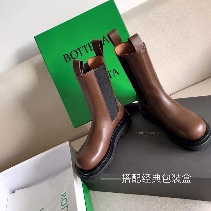 Replica Bottega Veneta BV Lug Chelsea Boots In Brown Calfskin 107